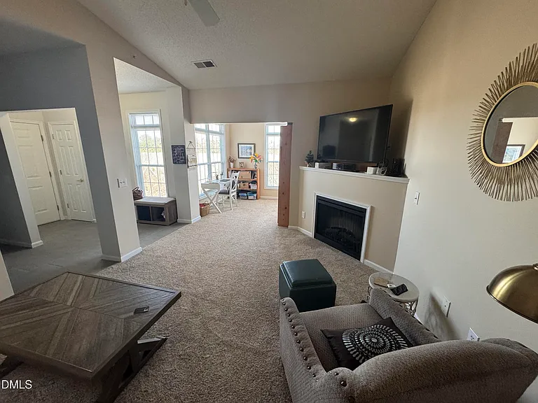 2511 Huntscroft Ln #303 — Photo 14