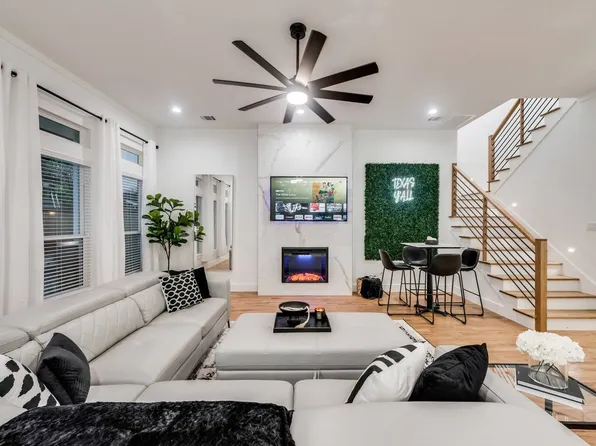 2015 S Ewing Ave, Dallas, TX 75216
