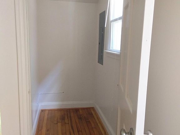 5th image of 6013 La Vista Dr