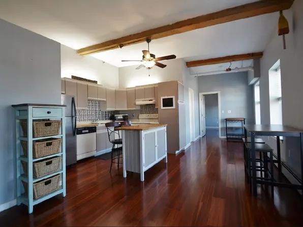 156 Front Street #403, Exeter, NH 03833