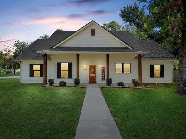 306 Eagle Dr, Eddy, TX 76524