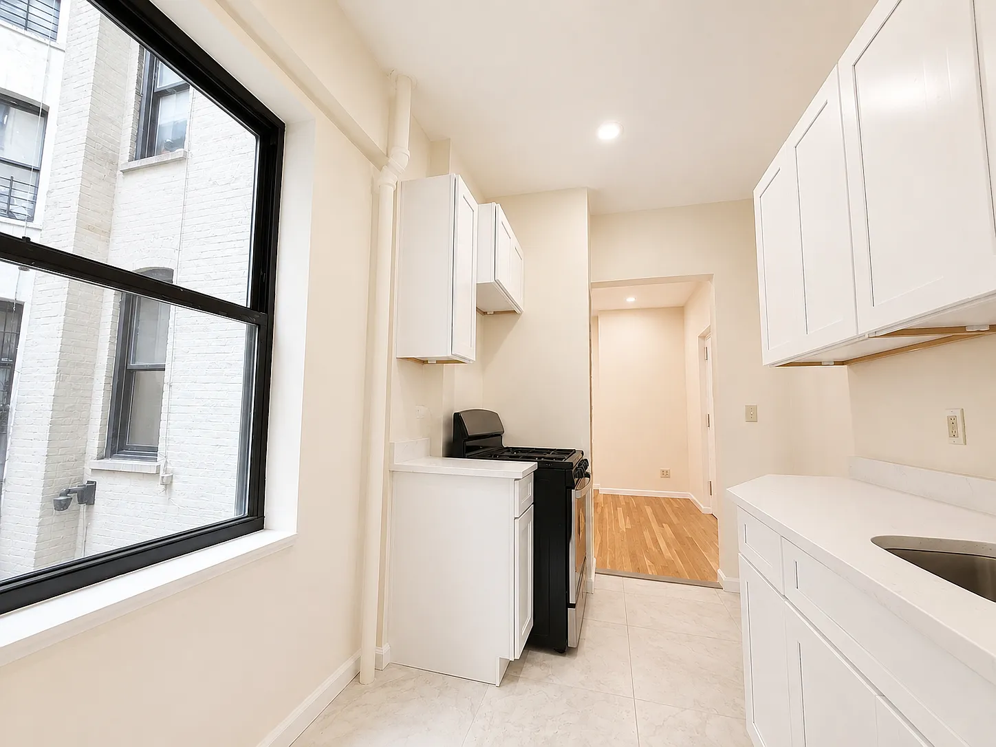 5 Ten Eyck Street — Photo 3