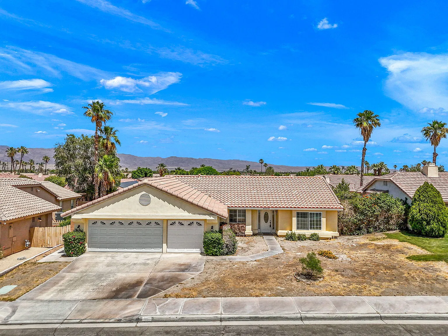 44310 Marigold Ln — Photo 4