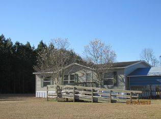 614 Emmett Rd, Maysville, NC 28555