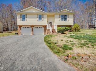 516 Old Village Ct, Church Hill, TN 37642