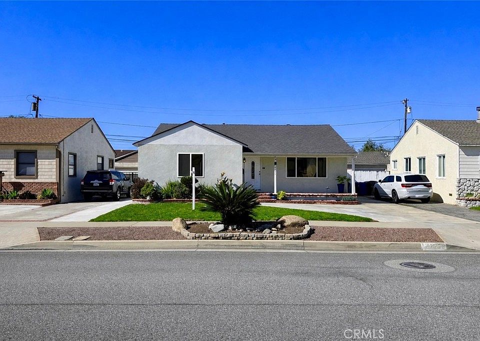 1st image of 4151 Los Coyotes Diagonal