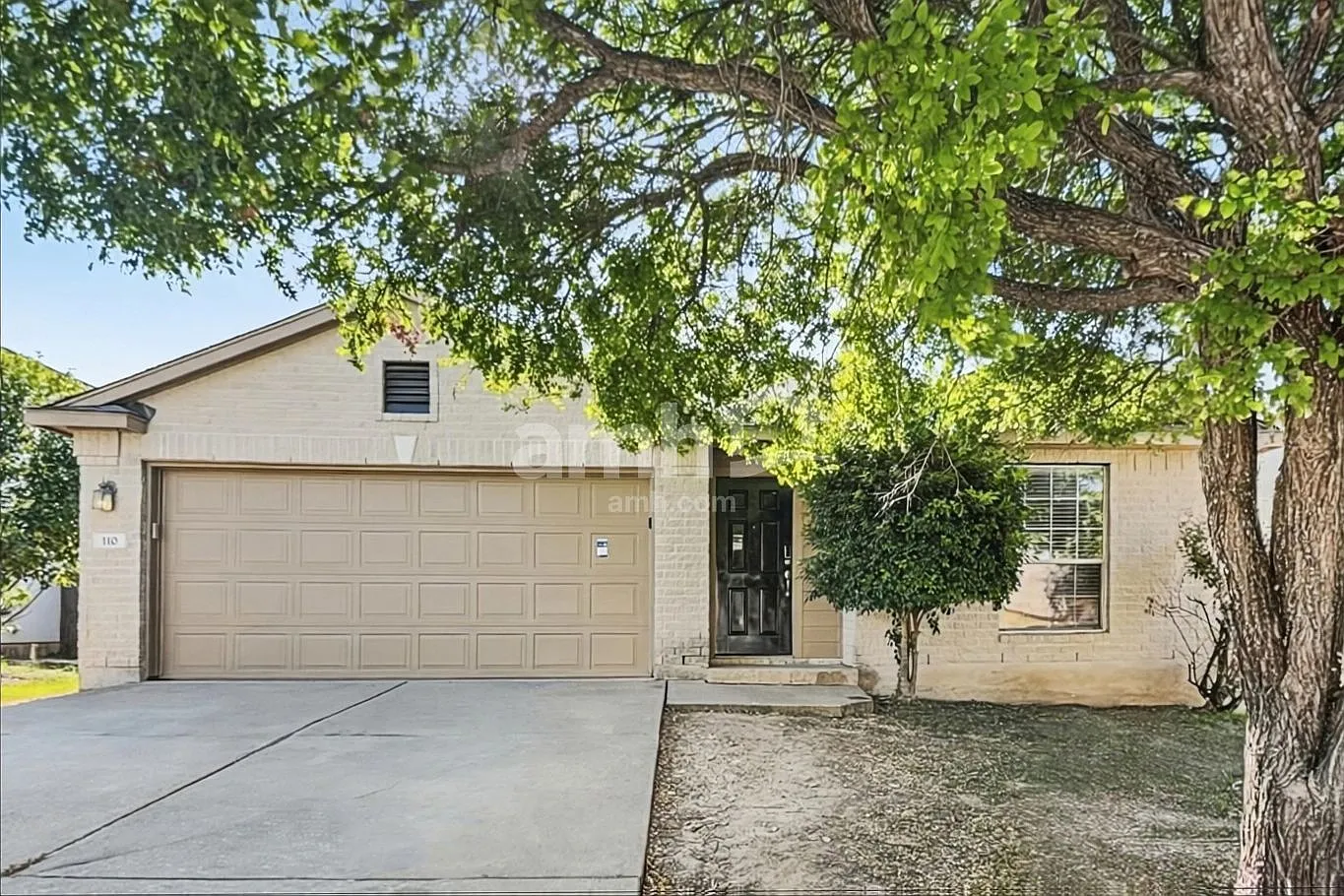 3 bed, 2.0 bath, 2050 sqft, $2,145 — Photo 1