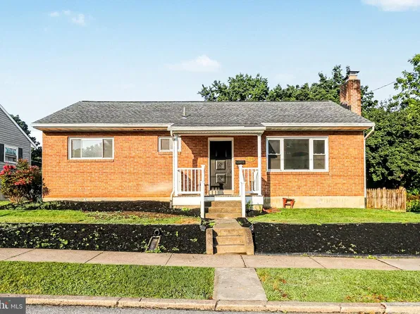626 S Locust St, Elizabethtown, PA 17022