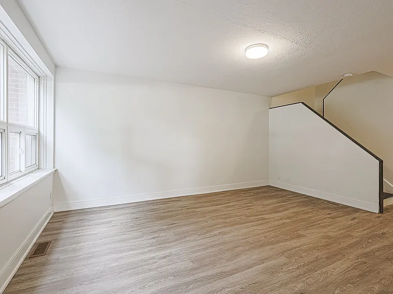 2029 Victoria Park Ave #2055-01 — Photo 4