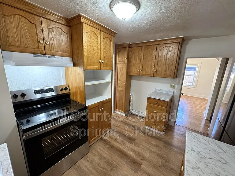 2430 W Vermijo Ave — Photo 12