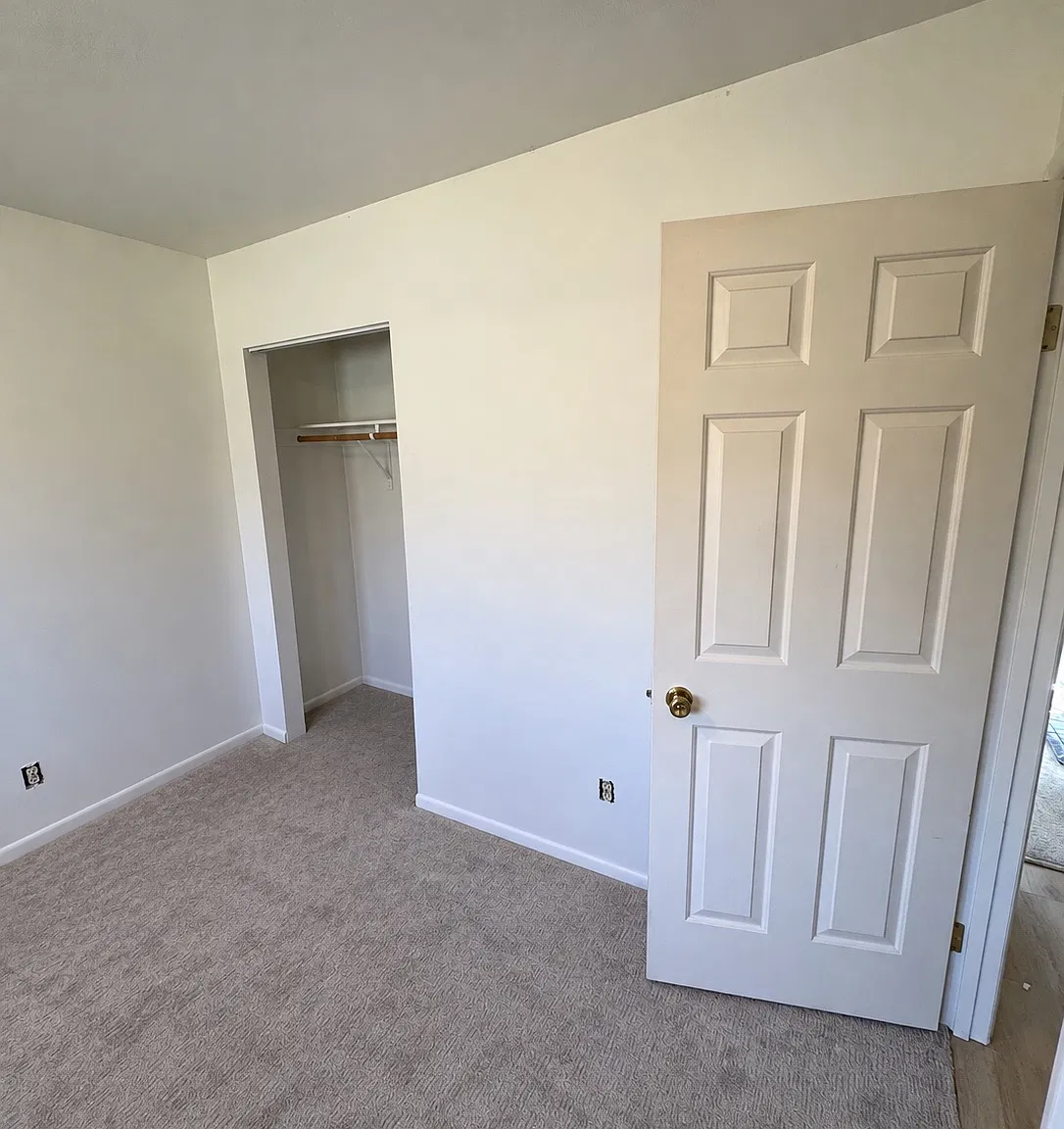 3 bed, 2.5 bath, 1512 sqft, $950 — Photo 2