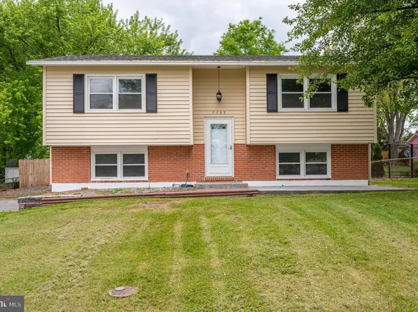 7755 Pleasant View Ave, Middletown, VA 22645