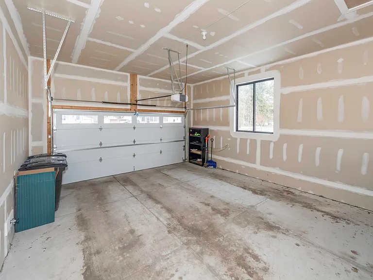 1858 Upland Dr — Photo 57