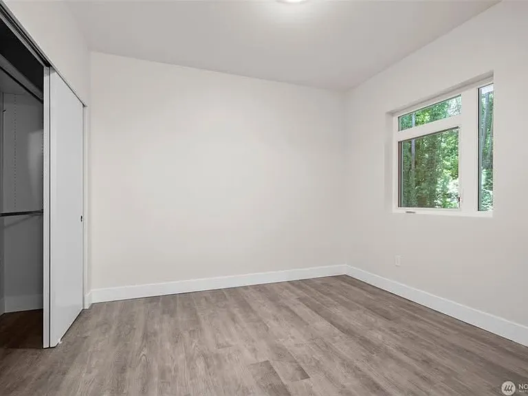 17XX Harbor Ave SW #303 — Photo 16