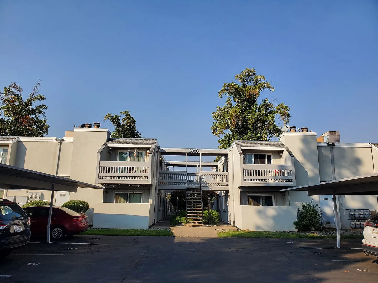2330 Notre Dame Blvd — Photo 1
