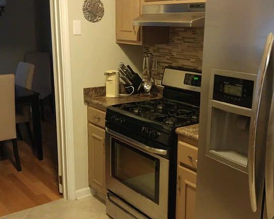 5th image of 230 W Lawnwood Dr
