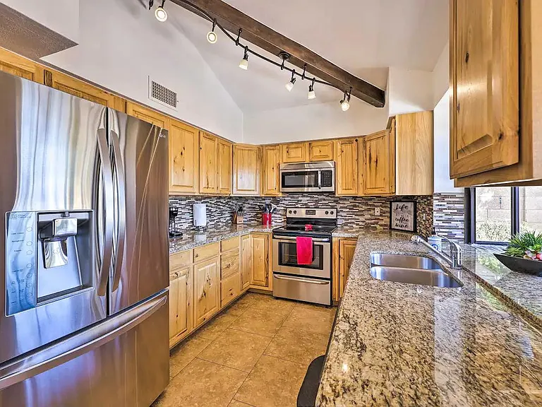6615 E Kings Ave — Photo 8