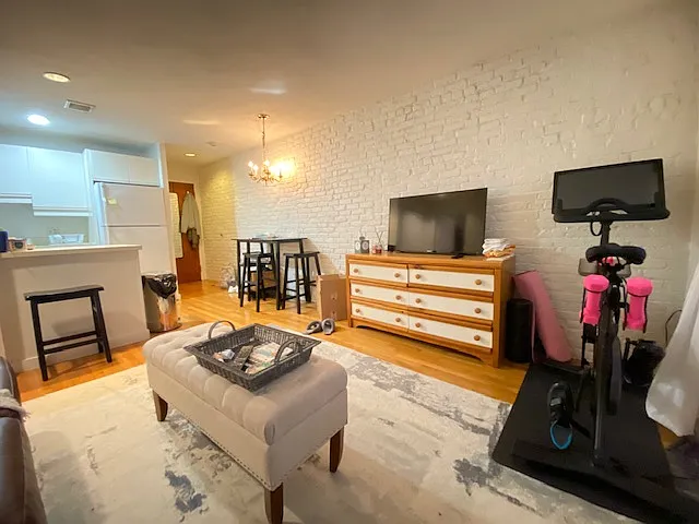 12 Greenough Ln #205