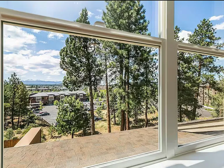 729 SW Silver Lake Blvd — Photo 34