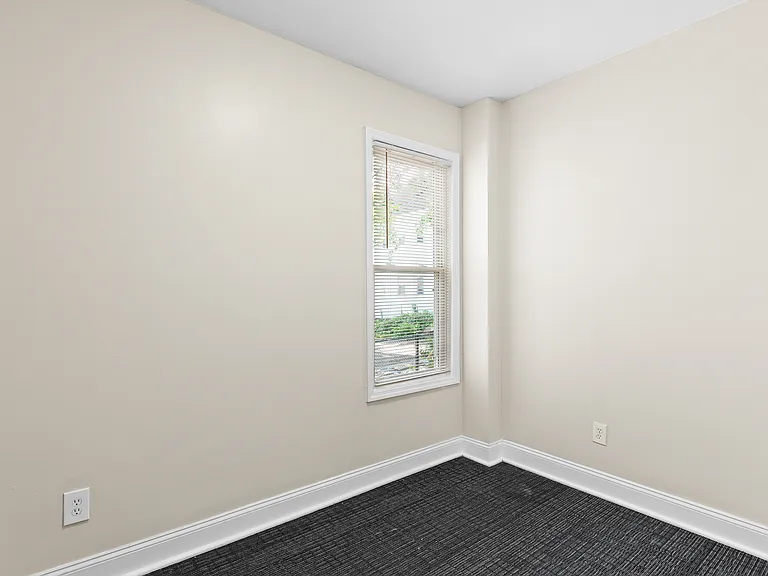 260 Ontario St #1 — Photo 9