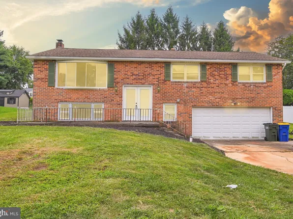 2552 Audlyn Dr, York, PA 17408