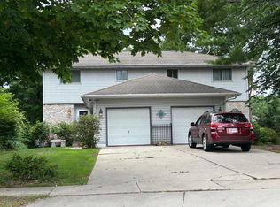 1210 Williams St #1212, Lake Geneva, WI 53147