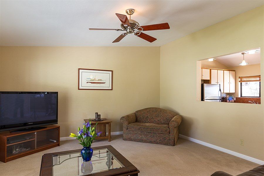 2nd image of 2410 Mustang Dr