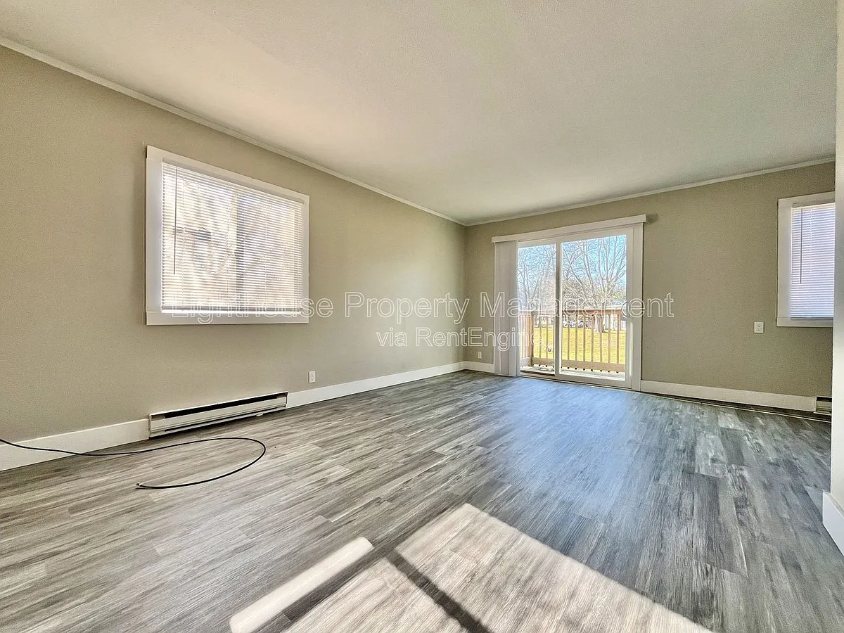 Building Photo - 1545 Carmil Dr #1