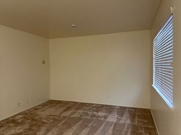 4th image of 4595 Hamilton Ave APT 7