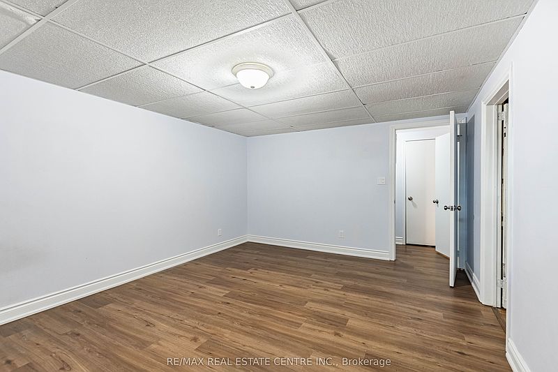 Brampton House for rent - 3 Bedrooms — photo 32