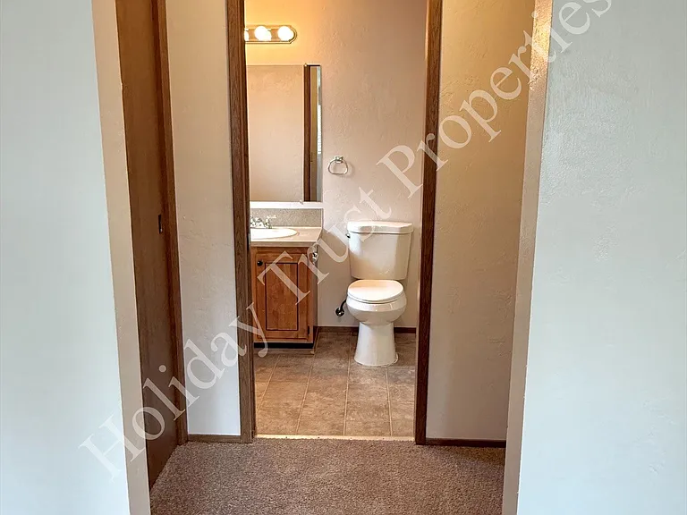 3626B Lorne St SE — Photo 14