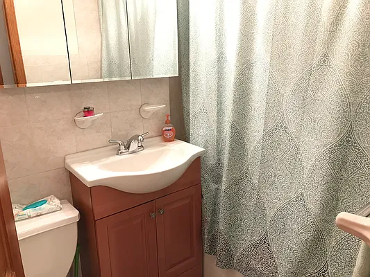 Rented by Joe Gotham LTD | media 17