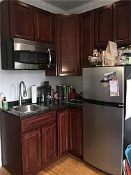 Rented by R New York