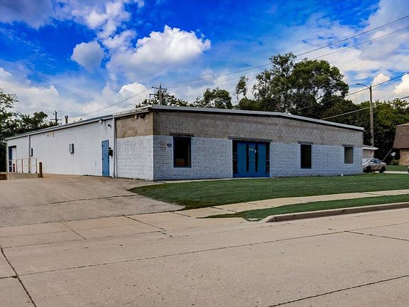 2nd image of 6009 S Kingan Ave