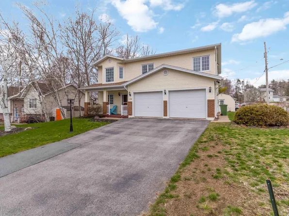 39 Ridgecrest Dr, Bridgewater, NS B4V 3V8