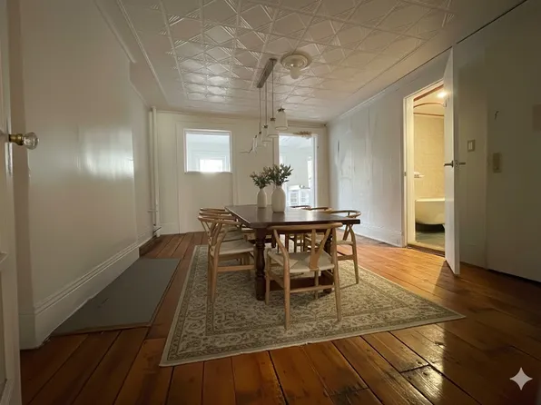 125 Ryerson Street image 7 of 13