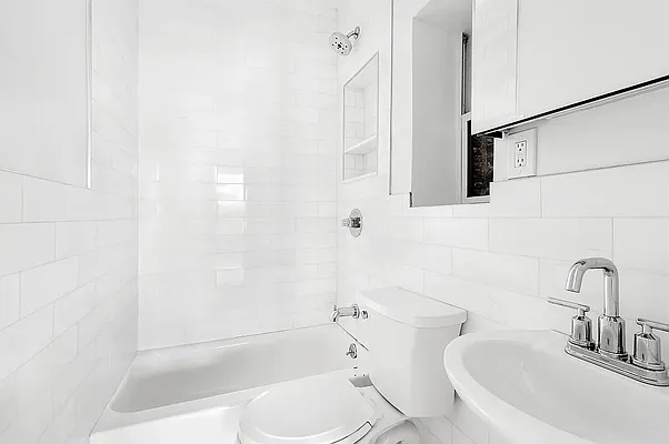 Rented by Freestone Property Group | media 7