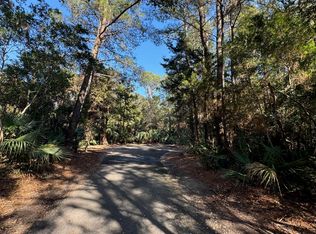 5 Gray Fox Ct, Southport, NC 28461