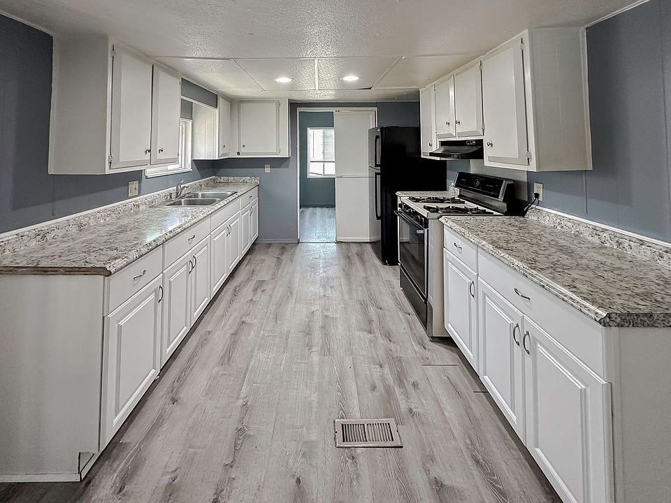 1st image of 950 E Main St APT 15