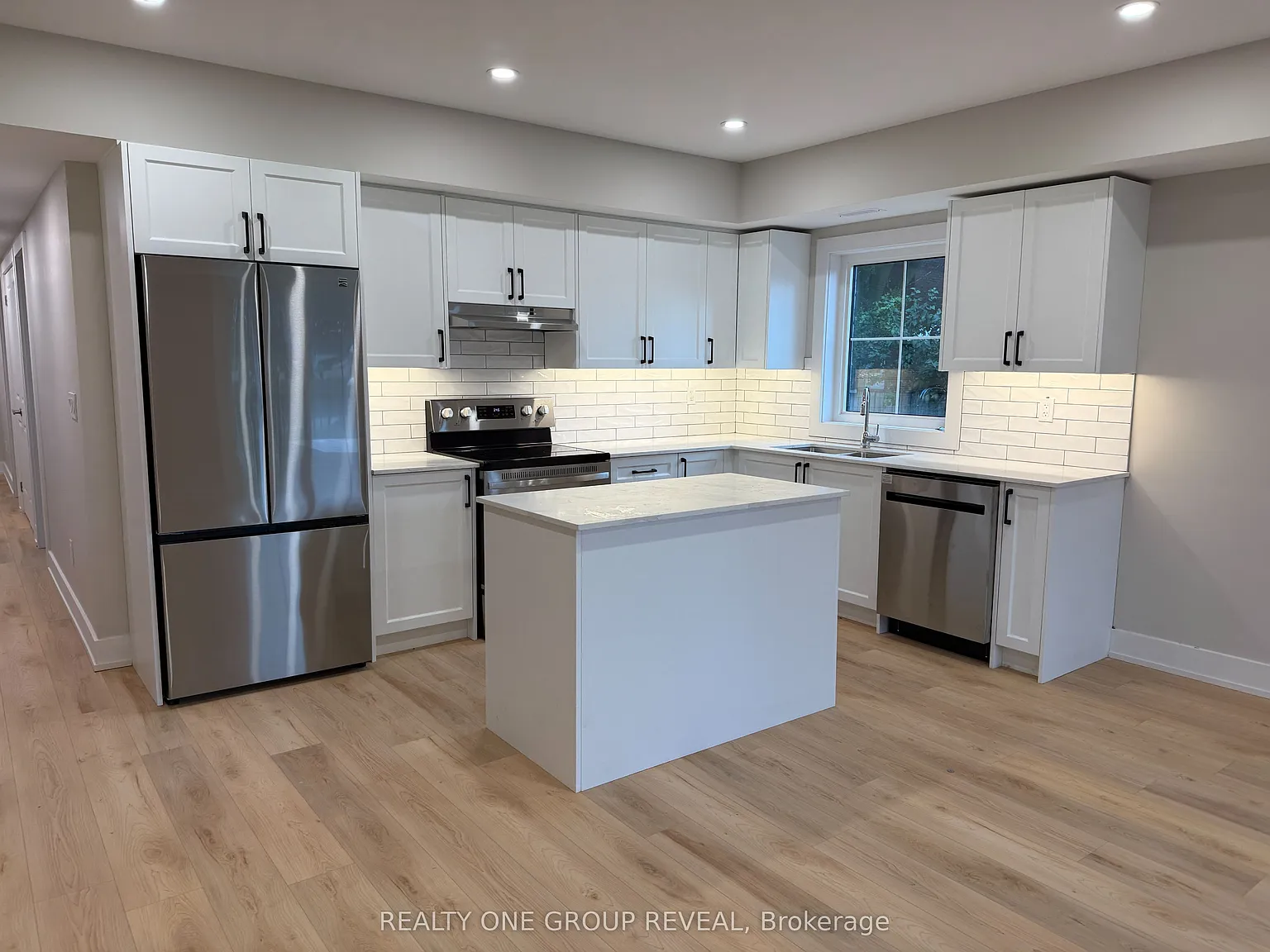 2 bed, $2,500 — Photo 2
