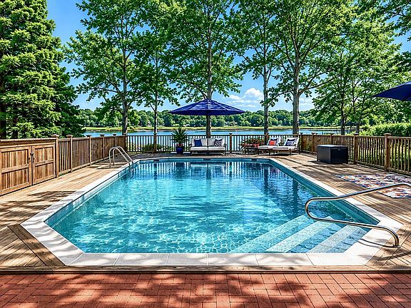 3rd image of 15 Dickerson Dr