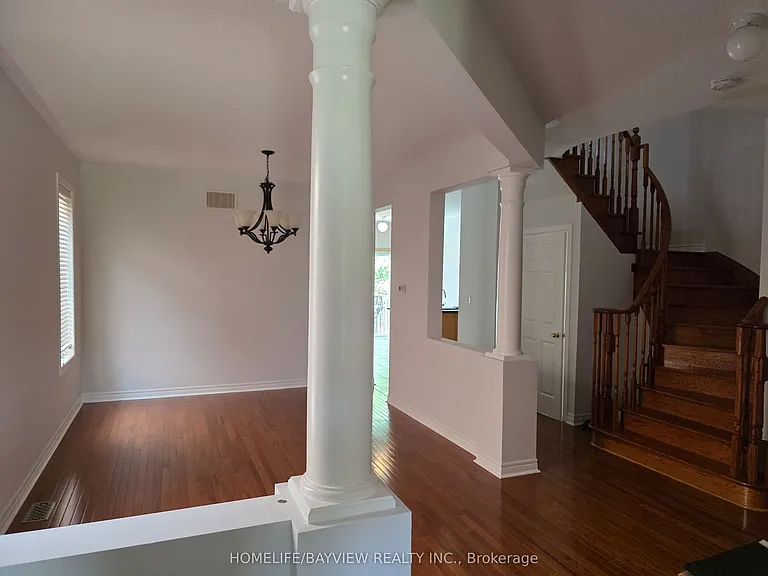 33 Aikenhead Ave — Photo 6