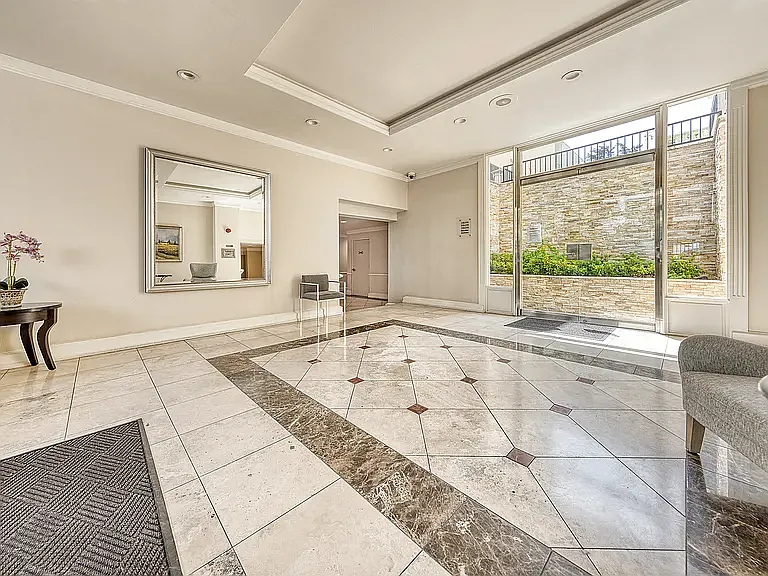 2 bed, 1700 sqft, $4,500 — Photo 3