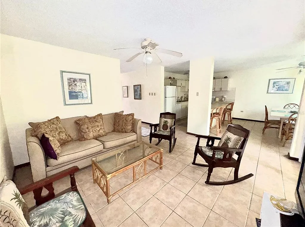 2 bed, 2.0 bath, 1183 sqft, $1,800 — Photo 2