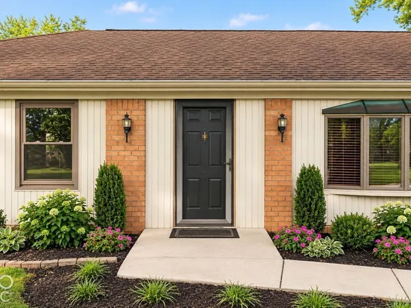 7260 Crest Ln, Indianapolis, IN 46256