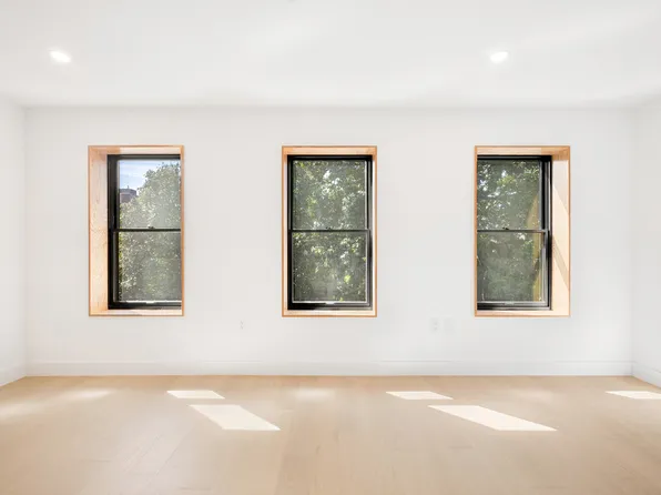 952a Greene Avenue image 13 of 28