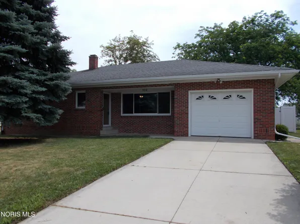 304 Brussel St, Archbold, OH 43502