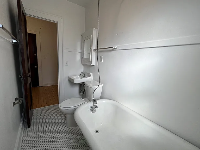Stevens Square Apartments — Photo 119