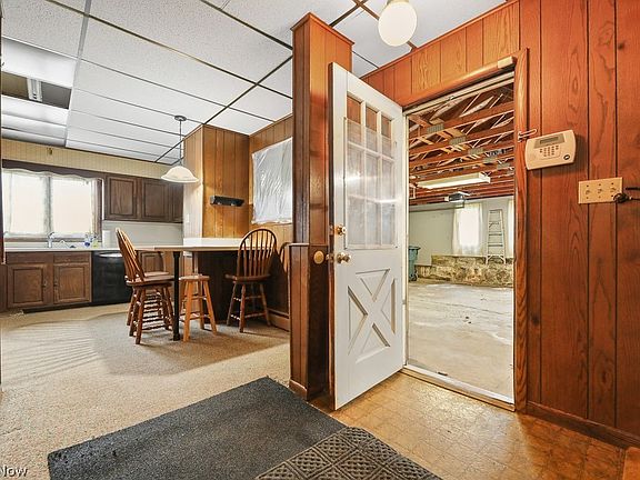 5th image of 237 W Chestnut St