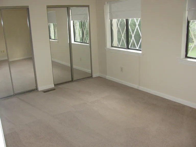 5 Burberry Ct — Photo 9